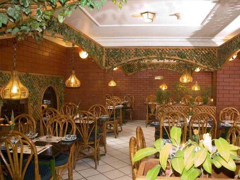 The South Park Hotel Thiruvananthapuram Zewnętrze zdjęcie
