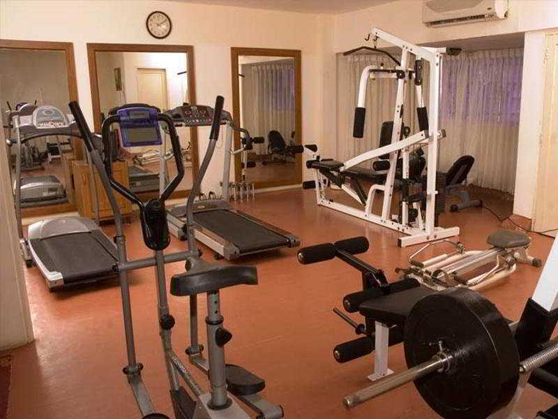 The South Park Hotel Thiruvananthapuram Zewnętrze zdjęcie